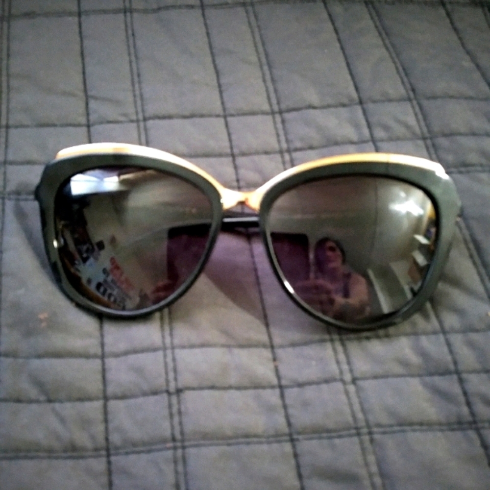 Dolce Gabbana DG4304 sunnies